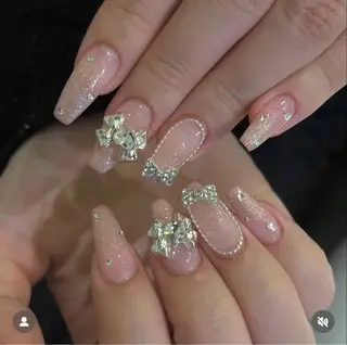 ネイル VENUSBELT reiのネイルデザイン