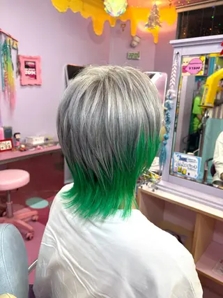 ショート カラー メンズ TOY🐈‍⬛🎀 派手髪/地雷系のヘアスタイル