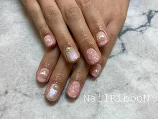 ネイル ネイルリボン 受付スタッフのネイルデザイン
