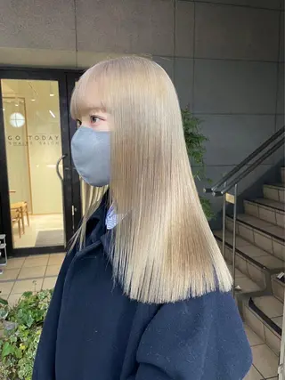 セミロング カラー ハイトーンを育てる ブリーチカラー/牧原のヘアスタイル