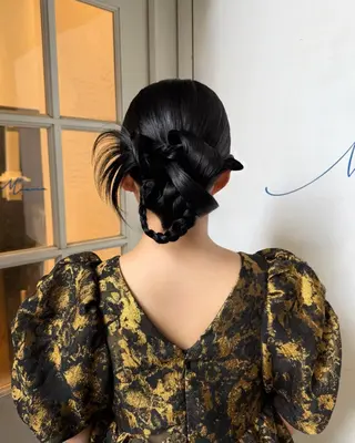 ロング ヘアアレンジ Yuzuha .のヘアスタイル