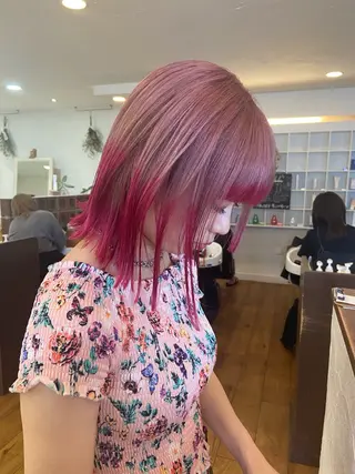 ミディアム カラー 靏 美咲のヘアスタイル