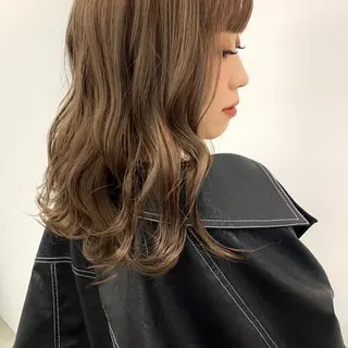 ミディアム カラー leben serikaのヘアスタイル