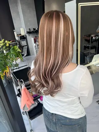 SALOWIN栄 高須大貴のヘアスタイル