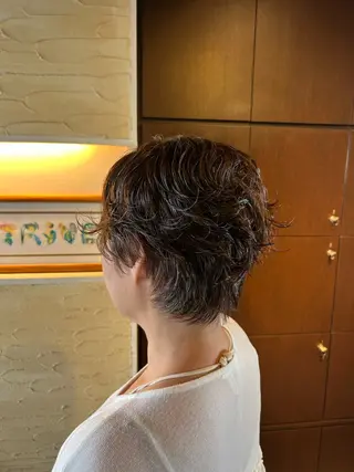 ショート 似合わせレイヤー/透 明感カラー/momiのヘアスタイル