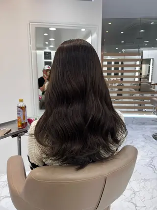 ロング カラー 赤み消し透明感カラー オオヤマのヘアスタイル