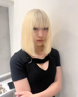 ミディアム kanta 梅田 韓国ハイトーンのヘアスタイル