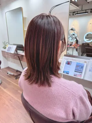 カラー 桑村 菜々のヘアスタイル
