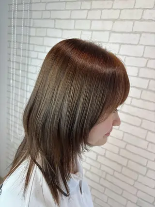 セミロング 篠田 綾乃のヘアスタイル