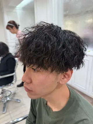 パーマ メンズ スパイラル波巻き パーマ井本汰壱のヘアスタイル