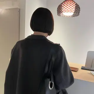 ショート カラー io濱川 遥のヘアスタイル