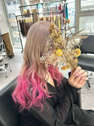 セミロング カラー ブリーチ&エクステ 🥀ケアカラー特化のヘアスタイル