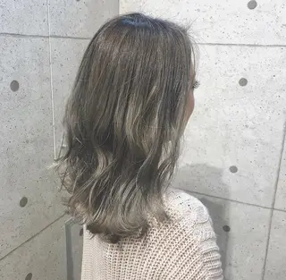 セミロング カラー ニュアンスカラー/ 🫧レミ(坊主)のヘアスタイル
