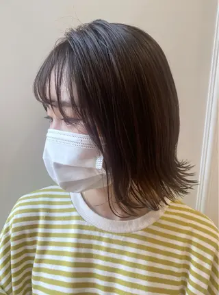 ショート カラー 小顔レイヤー/ ベージュ🤍Rieのヘアスタイル