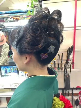 ヘアアレンジ 上辻 博司のヘアスタイル