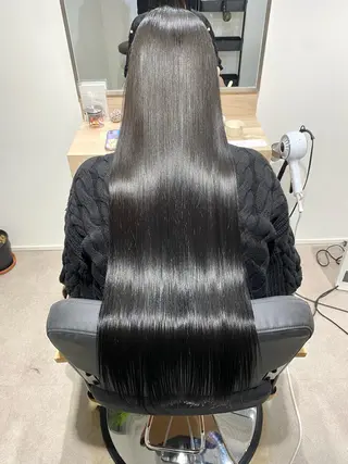 ロング 東田 恋のヘアスタイル