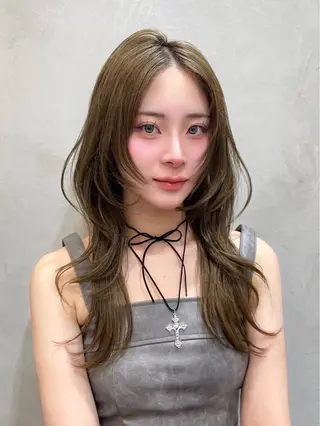 セミロング 大宮🤍縮毛矯正 レイヤー🪽なるのヘアスタイル