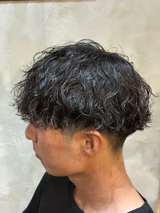 ショート パーマ メンズ ユウト 【メンズ限定】のヘアスタイル