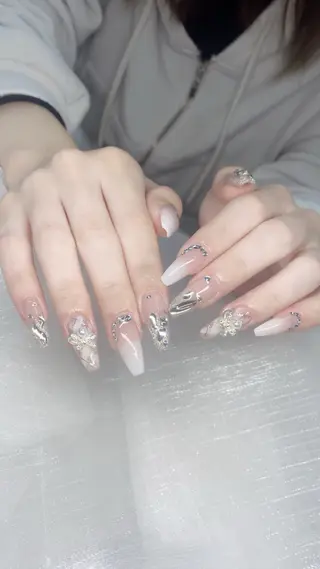 ネイル Rei _Nail 新宿のネイルデザイン