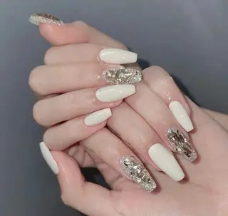 ネイル AKIKO ネイルサロンのネイルデザイン