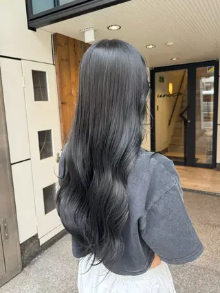ロング カラー 内沼 恵留菜のヘアスタイル