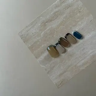 ショート カラー ネイル マツエク・マツパ アイブロウ ar. harajukuのネイルデザイン