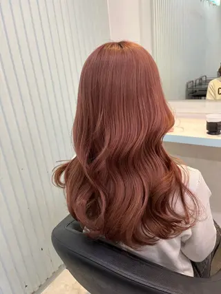 セミロング カラー ブリーチカラー 🩵MIZUKIのヘアスタイル