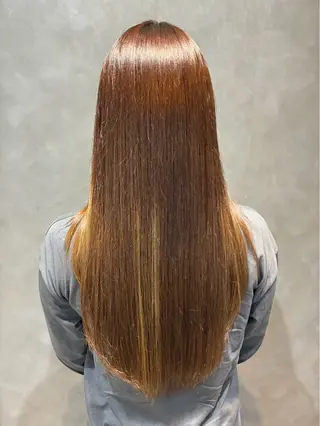 ロング 🦥じゅんぺい／仙台 ／カラー特化✨のヘアスタイル