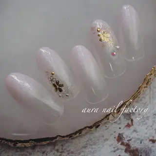 ショート カラー ネイル 赤羽 aura 深爪を断らない✨のネイルデザイン