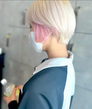 ミディアム カラー 🌈インナーカラー ‘ショウマ’🌈のヘアスタイル