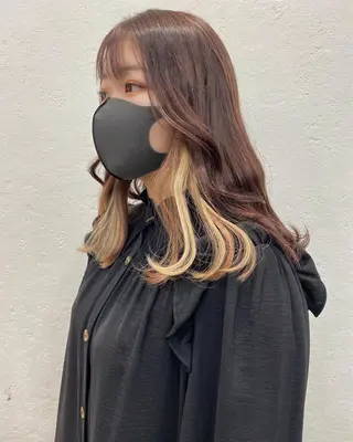 セミロング オリーブ/アッシュ やわらか透明感カラーのヘアスタイル