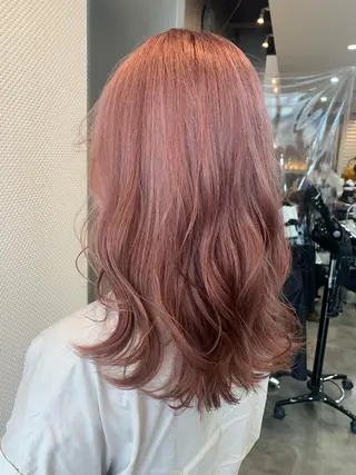セミロング カラー 透け感✨ダメージレス カラーHana🤍のヘアスタイル