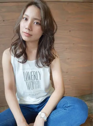 ミディアム カラー 統括ディレクター kuriのヘアスタイル