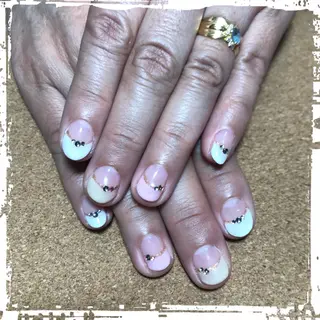 ネイル ECLAT エクラ所属・寺山 千鶴のネイルデザイン