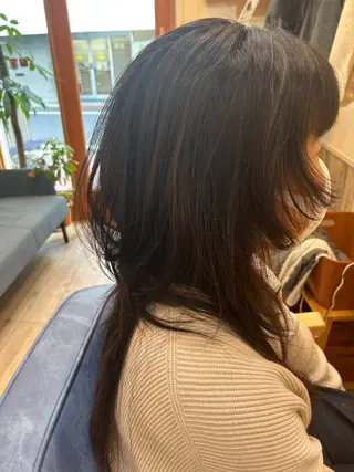 ロング ✨透明感カラー✨小形 大美✨のヘアスタイル