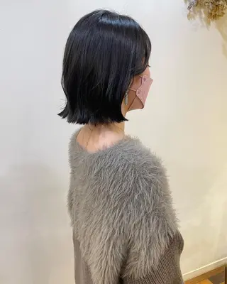 ショート カラー あずまぐち めぐみのヘアスタイル