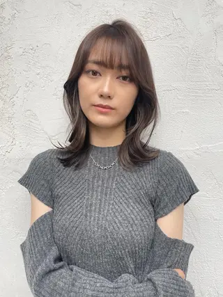 ミディアム カラー 顔周りカット 【オノザワリョウ】のヘアスタイル