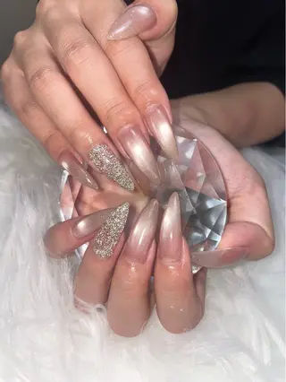 ネイル SunnyRoa aguri ୨୧˖*のネイルデザイン