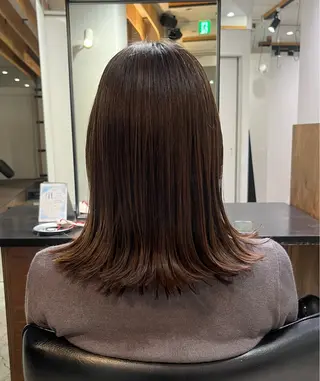 ミディアム ミディアム／ ヒグレアキコのヘアスタイル