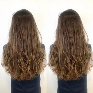 ロング カラー 韓国レイヤーカット/ ダブルカラーのヘアスタイル