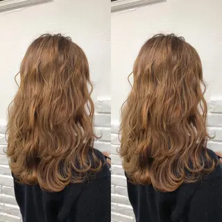 ロング カラー パーマ ヘアアレンジ メンズ キッズ ネイル マツエク・マツパ 💟Chloe原宿店 🩶ハイトーンのヘアスタイル