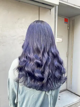 セミロング 🤍ハイトーン寒色 🤍MADOKAのヘアスタイル