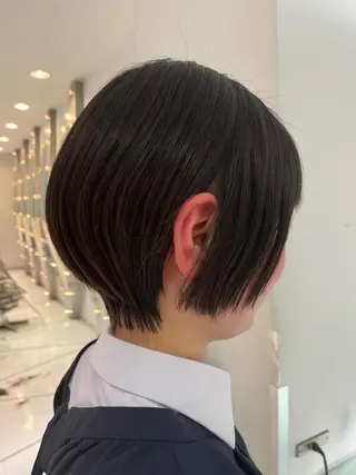 ショート 小川 愛美のヘアスタイル