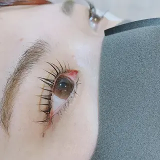 マツエク・マツパ Natural Vi Vi 梅田茶屋町店のマツエク・マツパデザイン