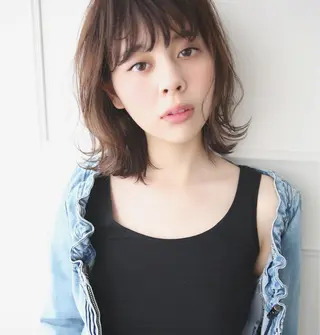 ミディアム カラー 安村 美奈のヘアスタイル
