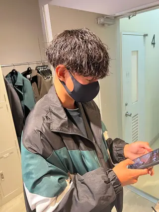 ミディアム パーマ メンズ メンズパーマ特化 TAIGAのヘアスタイル