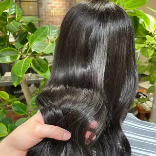 ロング カラー MINX 渡邉由理のヘアスタイル