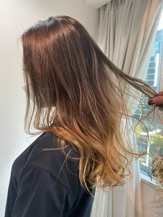 ロング ili 梅田のヘアスタイル