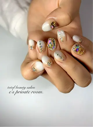 ネイル LAVISH nail salonのネイルデザイン
