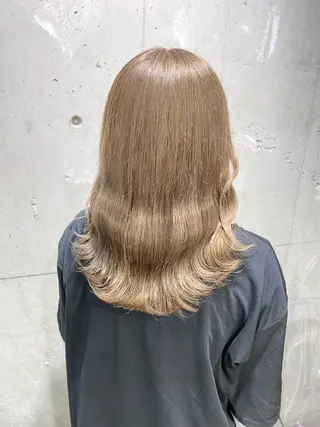 セミロング カラー エフェクトブリーチ 🌟前澤啓太朗のヘアスタイル